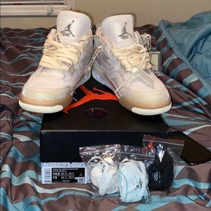 Off-white 4s